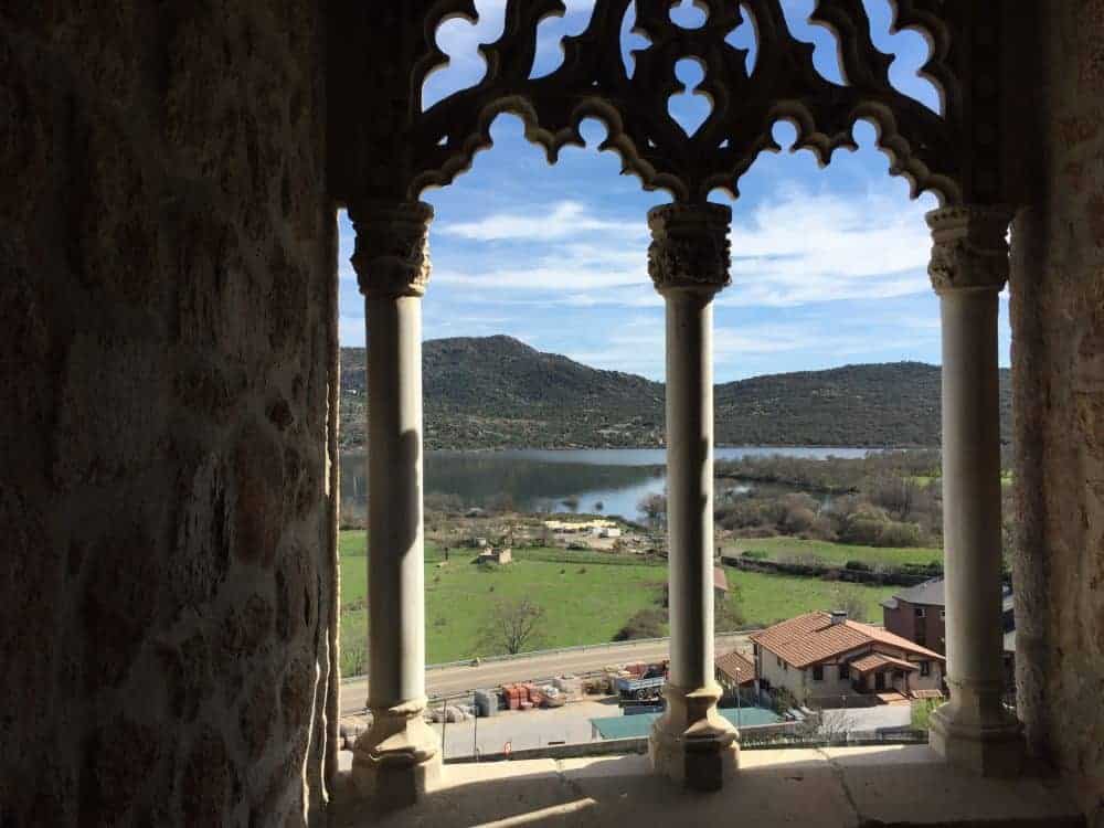Descubre el encanto del Castillo de Manzanares el Real