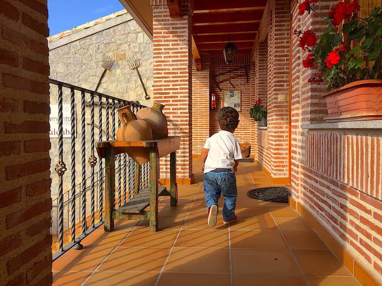 Apartamentos La Aldaba, en Navalagamella, sensación de hogar