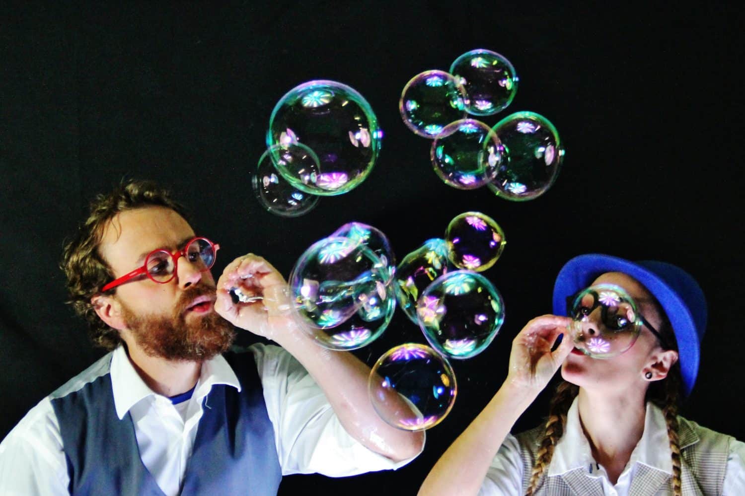 Burbuja, un espectáculo para dejarte llevar por la magia de las pompas de jabón